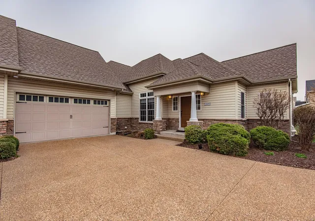 1st image of 1019 Harmony Lake Pkwy, Saint Peters, MO 63376 | MLS# 25016481