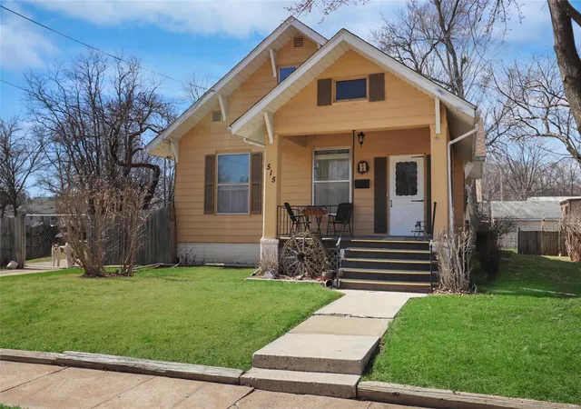 Photo 2 of Single family home for sale at 515 N Washington St, Mexico, MO 65265 | MLS# 25016487 | Listing updated on 2025-03-19
