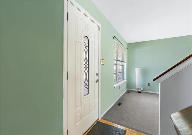 Photo 3 of Single family home for sale at 213 Copper Mountain Dr, Fenton, MO 63026 | MLS# 25016489 | Listing updated on 2025-03-21