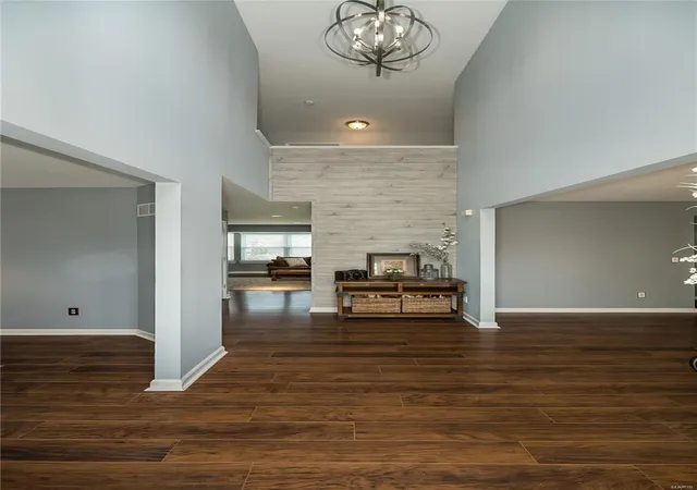 Photo 3 of Single family home for sale at 1704 Briarmanor Dr, Lake Saint Louis, MO 63367 | MLS# 25016513 | Listing updated on 2025-04-04