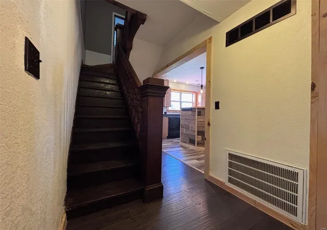 Photo 27 of Single family home for sale at 1026 Emmons St, Mexico, MO 65265 | MLS# 25016579 | Listing updated on 2025-03-19