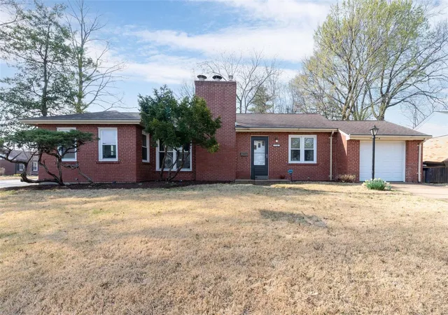 Photo 1 of Single family home for sale at 7716 Burr Oak Ln, Saint Louis, MO 63130 | MLS# 25016616 | Listing updated on 2025-03-23