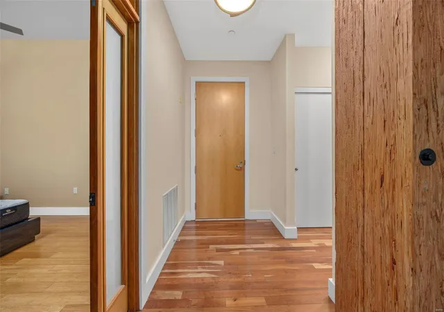 Photo 4 of Condo for sale at 630 Emerson Rd #304, Saint Louis, MO 63141 | MLS# 25016626 | Listing updated on 2025-03-21