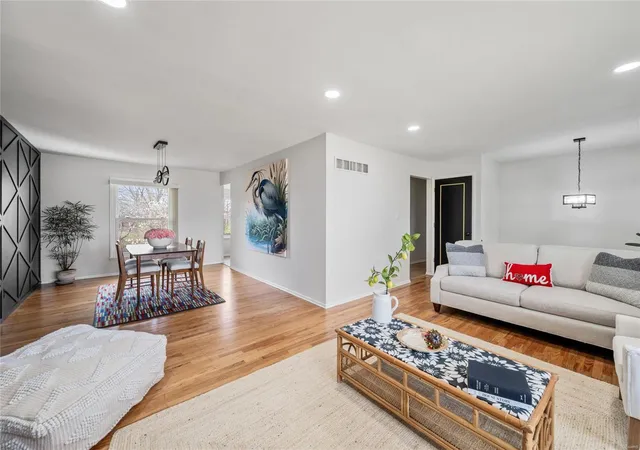 Photo 3 of Single family home for sale at 12002 Debonnaire Dr, Saint Louis, MO 63146 | MLS# 25016634 | Listing updated on 2025-03-26