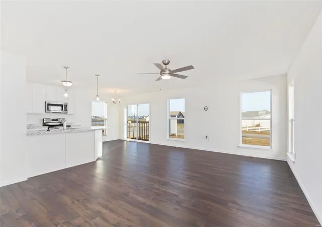 Photo 1 of Single family home for sale at 43 Fairmount Grv Dr, St Peters, MO 63376 | MLS# 25016762 | Listing updated on 2025-03-19