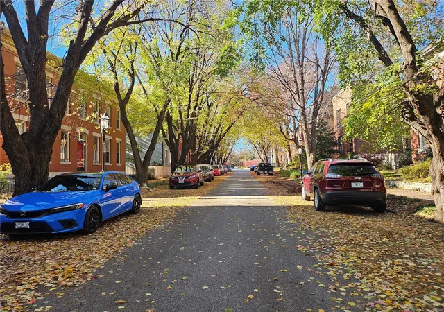 Photo 1 of Single family home for sale at 910 Rutger St, Saint Louis, MO 63104 | MLS# 25016817 | Listing updated on 2025-03-20