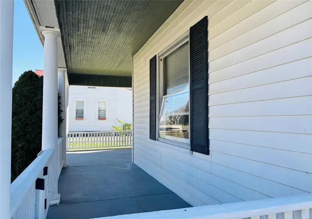 Photo 2 of Single family home for sale at 230 Lahaye St, Sainte Genevieve, MO 63670 | MLS# 25016821 | Listing updated on 2025-03-21