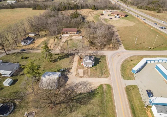Homes for sale in Park Hills, MO | 3330 Commonwealth Road, Park Hills, MO 63601 | Houzeo