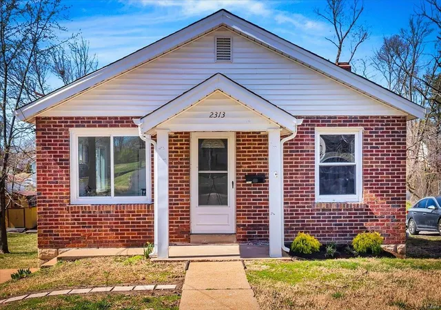 Photo 1 of Single family home for sale at 2313 Spencer Ave, Saint Louis, MO 63114 | MLS# 25016877 | Listing updated on 2025-03-20