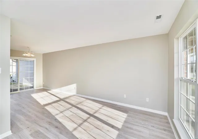 Photo 3 of Townhouse for sale at 1209 Ridgeway Dr, Lake Saint Louis, MO 63367 | MLS# 25016885 | Listing updated on 2025-03-21