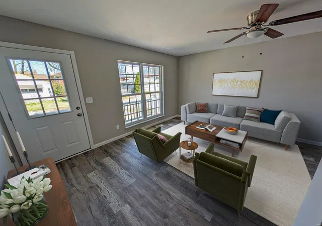 Photo 3 of Single family home for sale at 4634 Hannover Ave, Saint Louis, MO 63123 | MLS# 25016889 | Listing updated on 2025-03-20