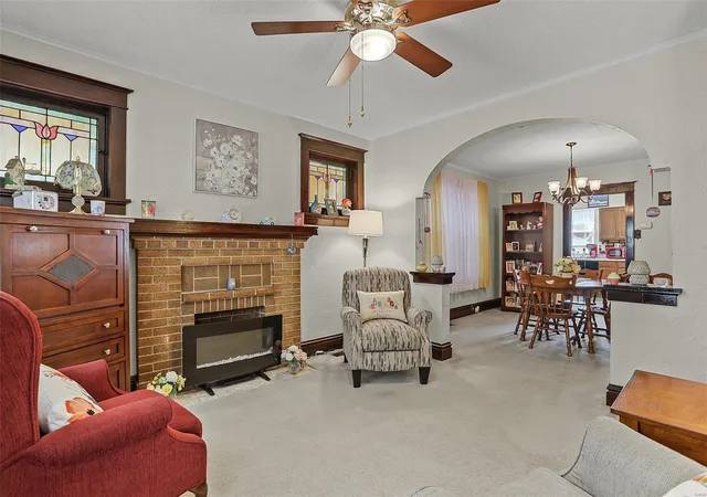 Photo 2 of Single family home for sale at 5512 Itaska St, Saint Louis, MO 63109 | MLS# 25016890 | Listing updated on 2025-03-27