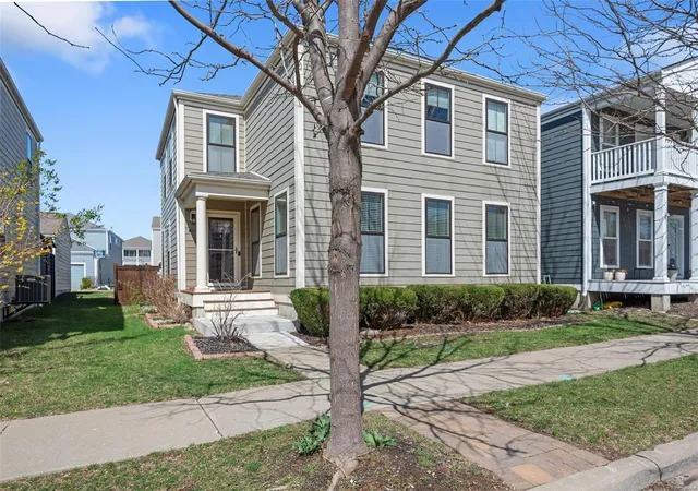 Photo 2 of Single family home for sale at 3226 Starkville St, Saint Charles, MO 63301 | MLS# 25016894 | Listing updated on 2025-03-27
