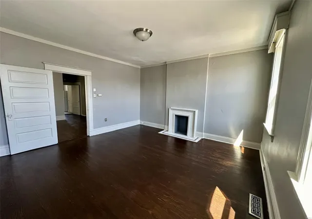 Photo 2 of Single family home for sale at 2907 Brannon Ave, Saint Louis, MO 63139 | MLS# 25016896 | Listing updated on 2025-03-20