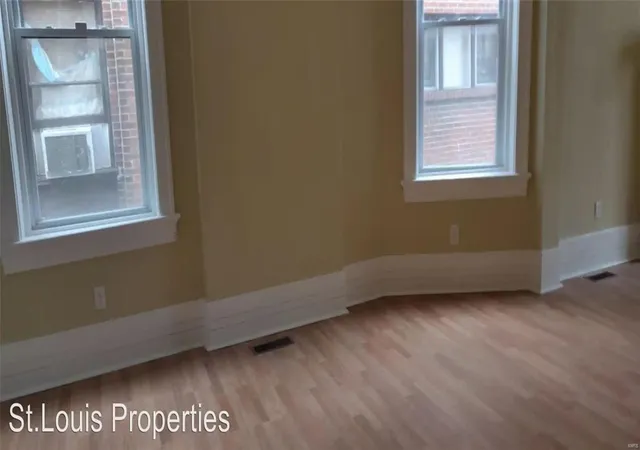 Photo 4 of Single family home for sale at 3441 Osage St, Saint Louis, MO 63118 | MLS# 25016903 | Listing updated on 2025-03-20