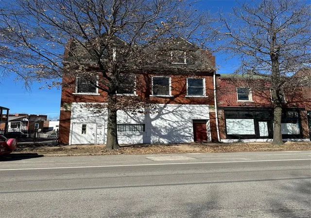 Photo 1 of Multi family home for sale at 2643 Gravois Ave, Saint Louis, MO 63118 | MLS# 25017099 | Listing updated on 2025-03-21