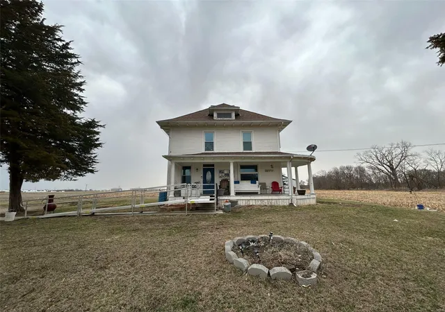 Photo 1 of Single family home for sale at 1106 W Jackson St, Albany, MO 64402 | MLS# 25017117 | Listing updated on 2025-03-21
