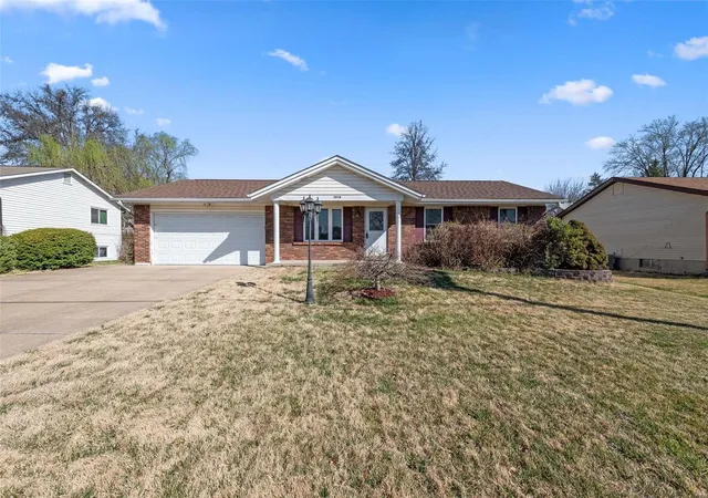 Photo 1 of Single family home for sale at 3850 Towers Rd, Saint Charles, MO 63304 | MLS# 25017166 | Listing updated on 2025-03-21