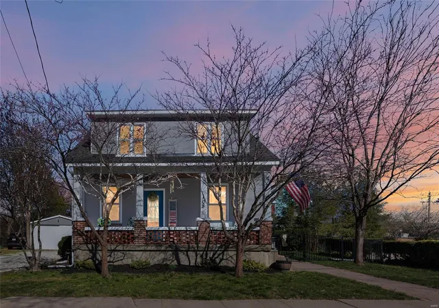 Photo 1 of Single family home for sale at 108 N 4th Street, Sainte Genevieve, MO 63670 | MLS# 25017180 | Listing updated on 2025-03-21