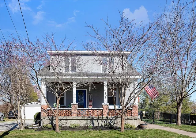 Photo 2 of Single family home for sale at 108 N 4th Street, Sainte Genevieve, MO 63670 | MLS# 25017180 | Listing updated on 2025-03-21