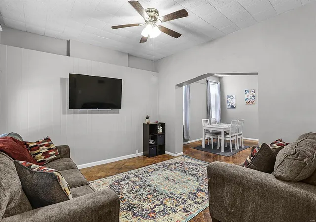 Photo 3 of Single family home for sale at 4242 Walsh St, Saint Louis, MO 63116 | MLS# 25017276 | Listing updated on 2025-03-21