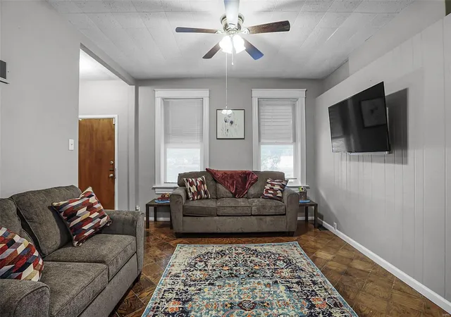 Photo 4 of Single family home for sale at 4242 Walsh St, Saint Louis, MO 63116 | MLS# 25017276 | Listing updated on 2025-03-21