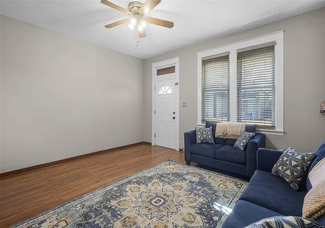 Photo 3 of Single family home for sale at 4175 Taft Ave, Saint Louis, MO 63116 | MLS# 25017297 | Listing updated on 2025-03-21