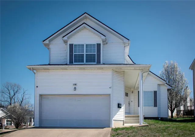 Photo 1 of Single family home for sale at 127 Hickory Valley Rd, Saint Robert, MO 65584 | MLS# 25017301 | Listing updated on 2025-03-23