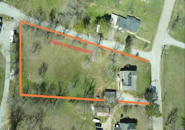 Photo 10 of Townhouse for sale at 608 Buford Blvd, Fredericktown, MO 63645 | MLS# 25017424 | Listing updated on 2025-03-26