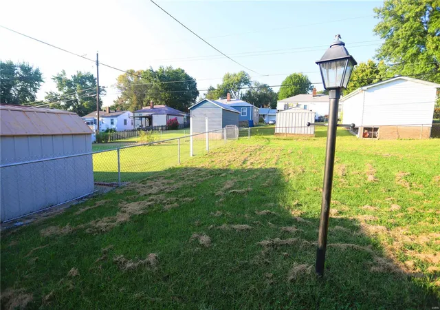 Photo 11 of Single family home for sale at 9421 Kathlyn Dr, Saint Louis, MO 63134 | MLS# 25017481 | Listing updated on 2025-03-23