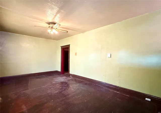 Photo 3 of Multi family home for sale at 4115 Shaw Blvd, Saint Louis, MO 63110 | MLS# 25017544 | Listing updated on 2025-03-25