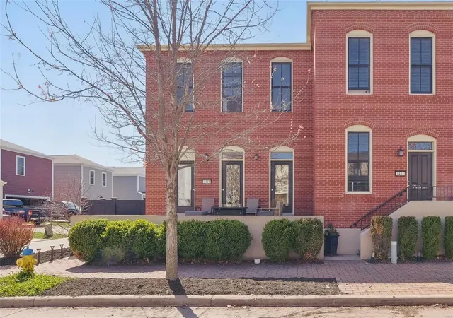 1st image of 3443 Hiram St, Saint Charles, MO 63301 | MLS# 25017757