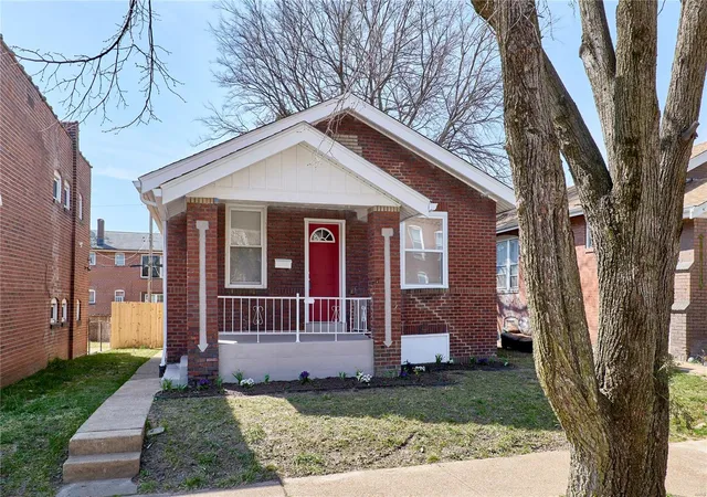 Photo 1 of Single family home for sale at 3132 Osceola St, Saint Louis, MO 63111 | MLS# 25017788 | Listing updated on 2025-03-27