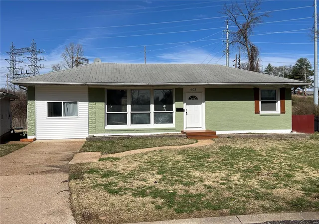 Photo 1 of Single family home for sale at 603 Majesty Ct, Saint Louis, MO 63125 | MLS# 25017836 | Listing updated on 2025-03-24