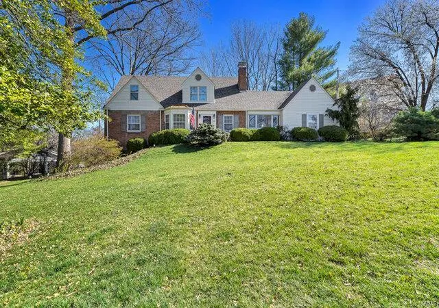 Photo 1 of Single family home for sale at 39 Frederick Ln, Saint Louis, MO 63122 | MLS# 25017842 | Listing updated on 2025-03-26