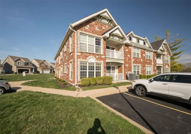 Photo 1 of Condo for sale at 112 Lily Pad Ln, Saint Peters, MO 63376 | MLS# 25017891 | Listing updated on 2025-03-31