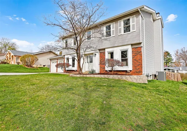 Photo 2 of Single family home for sale at 13340 Windbrooke Ln, Saint Louis, MO 63146 | MLS# 25017894 | Listing updated on 2025-04-02