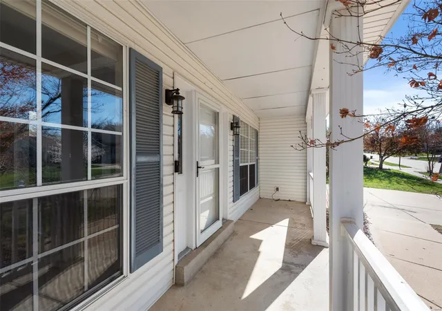 Photo 2 of Single family home for sale at 122 Tennessee Walker Way, Saint Peters, MO 63376 | MLS# 25017959 | Listing updated on 2025-03-27