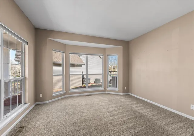Photo 4 of Single family home for sale at 122 Tennessee Walker Way, Saint Peters, MO 63376 | MLS# 25017959 | Listing updated on 2025-03-27