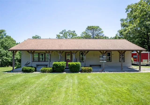 Photo 1 of Single family home for sale at 37132 State Hwy Hh, Patton, MO 63662 | MLS# 25018023 | Listing updated on 2025-03-28