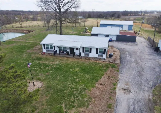 Photo 60 of Single family home for sale at 26119 State Hwy 6, Maywood, MO 63454 | MLS# 25018146 | Listing updated on 2025-03-26