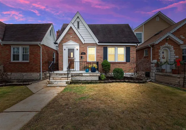 Photo 1 of Single family home for sale at 5342 Lindenwood Ave, Saint Louis, MO 63109 | MLS# 25018236 | Listing updated on 2025-03-26