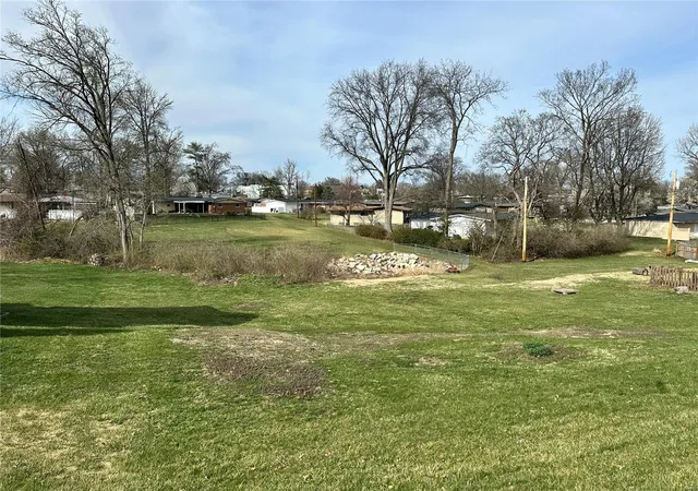 Photo 1 of Land for sale at 10225 E Watson Rd, Saint Louis, MO 63127 | MLS# 25018494 | Listing updated on 2025-03-26