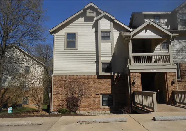 Photo 1 of Condo for sale at 12954 Bryce Cyn Dr #E, Maryland Heights, MO 63043 | MLS# 25018700 | Listing updated on 2025-03-27