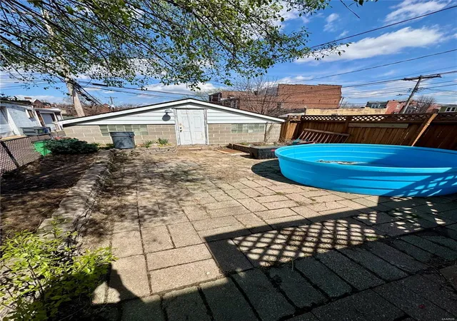 Photo 4 of Single family home for sale at 2241 Keokuk St, Saint Louis, MO 63118 | MLS# 25018734 | Listing updated on 2025-03-26