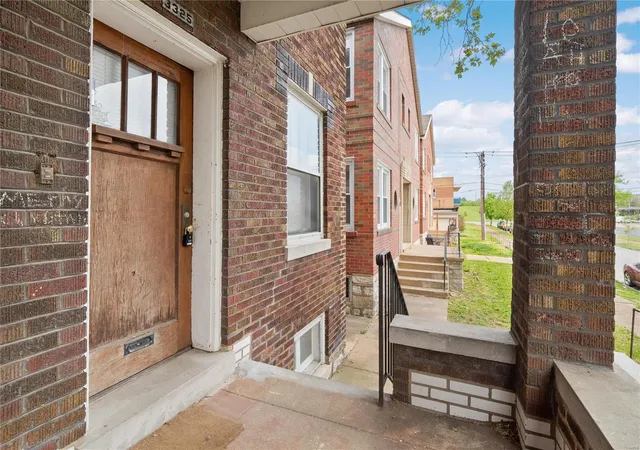 Photo 2 of Multi family home for sale at 3325 Lawn Ave, Saint Louis, MO 63139 | MLS# 25018749 | Listing updated on 2025-03-26