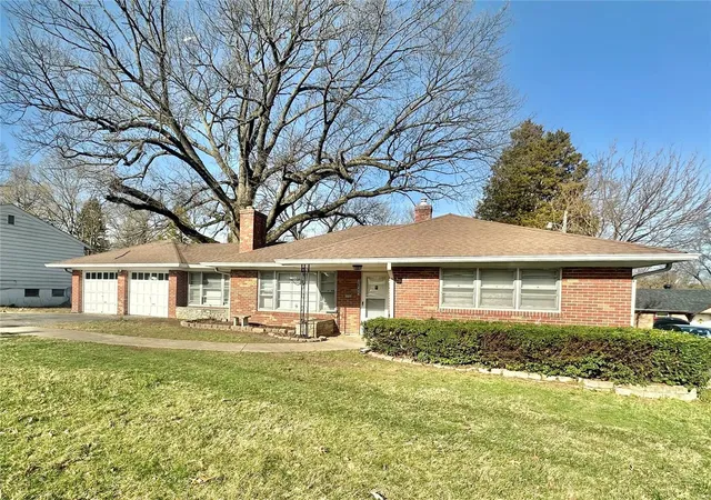 Photo 1 of Single family home for sale at 3643 Mckibbon Rd, Saint Louis, MO 63114 | MLS# 25018826 | Listing updated on 2025-03-26