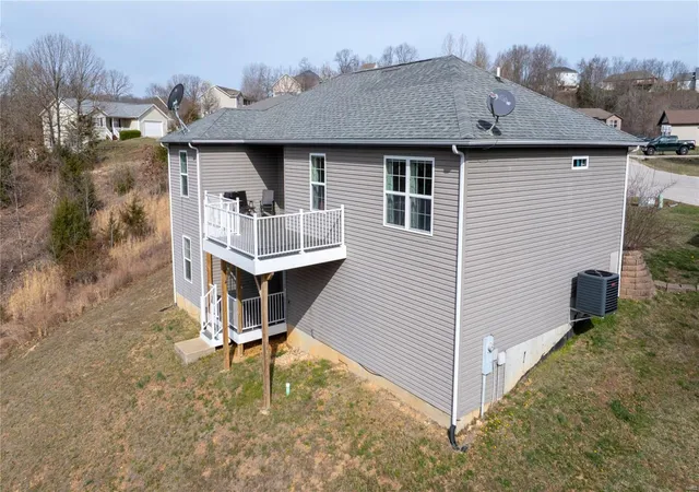 Photo 2 of Single family home for sale at 16216 Hailey Ln, Saint Robert, MO 65584 | MLS# 25018969 | Listing updated on 2025-03-27