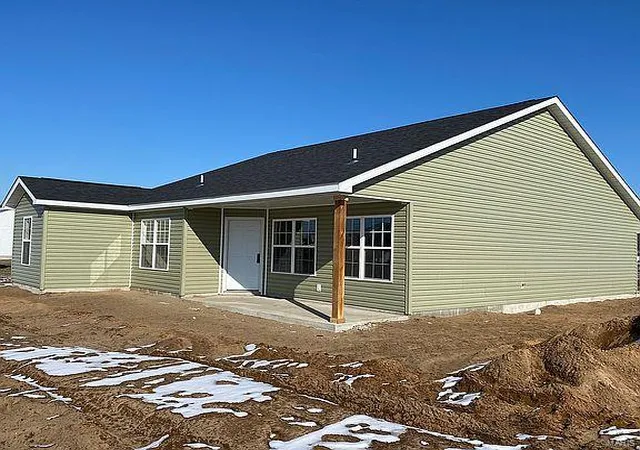 Photo 1 of Single family home for sale at 6 Powers Ln, Sikeston, MO 63801 | MLS# 25018976 | Listing updated on 2025-03-28
