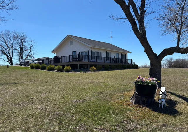 Photo 1 of Single family home for sale at 31061 Route Ff, Hunnewell, MO 63443 | MLS# 25018989 | Listing updated on 2025-03-27